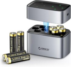 Cargador ORICO de 8 Ranuras + 8 Pilas AA de Litio 1.5V