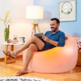 InnovaGoods puff hinchable exterior con LED multicolor