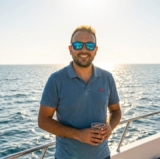 Levi’s Housemark Polo Hombre – polo clásico con logo en pecho
